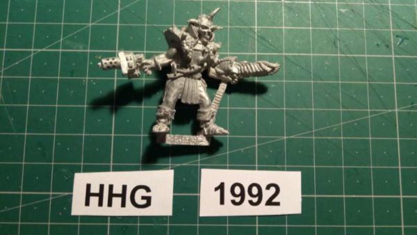 7002 - nepharite with hand weapons - dark legion - 1992 - hhg - unknown