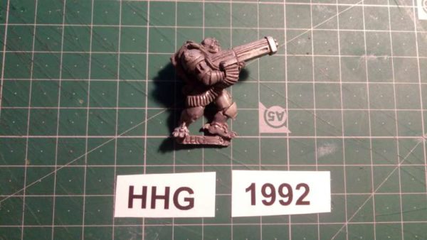 7004 -pretorian stalker with repeating heavy weapon - dark legion - 1992 - hhg - unknown