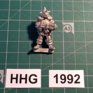 8011 - ilian templar guard with necro assault rifle - dark legion - 1992 - hhg - unknown