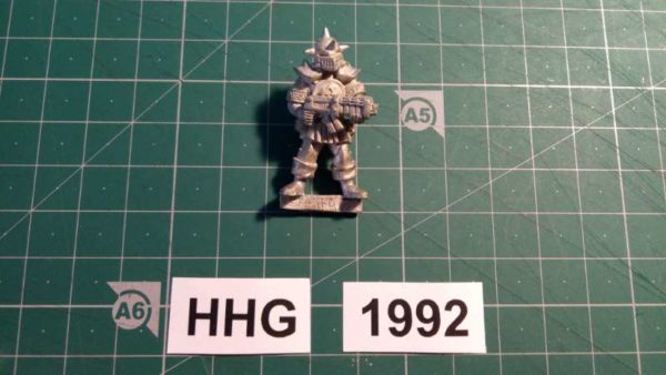 8011 - ilian templar guard with necro assault rifle - dark legion - 1992 - hhg - unknown